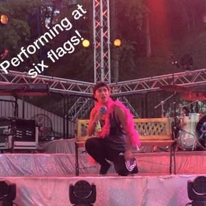 Meet your Posher, Cris